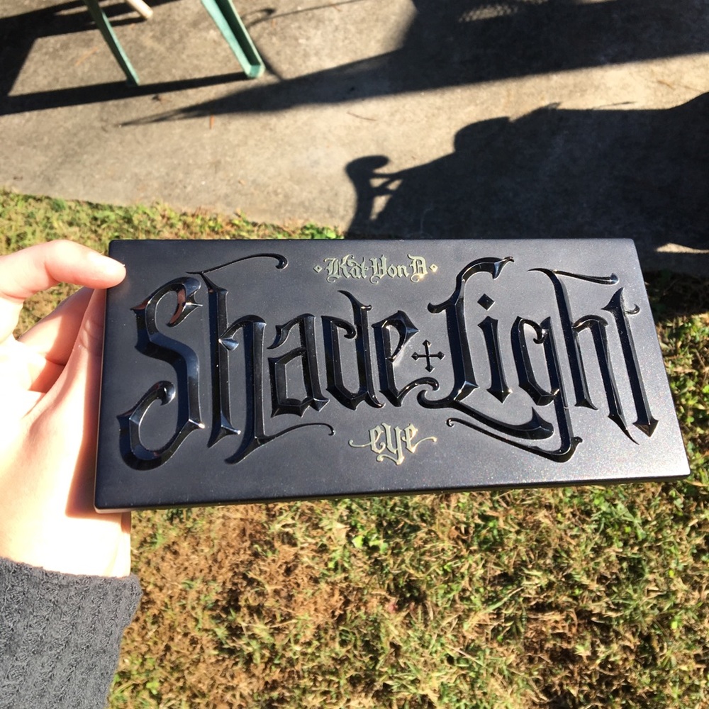 Kat Von D Shade & Light Pallet